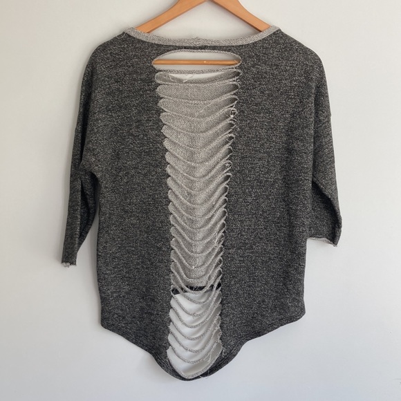 Black Bead| Stitched Skull Sweatshirt sz Small - Picture 4 of 9